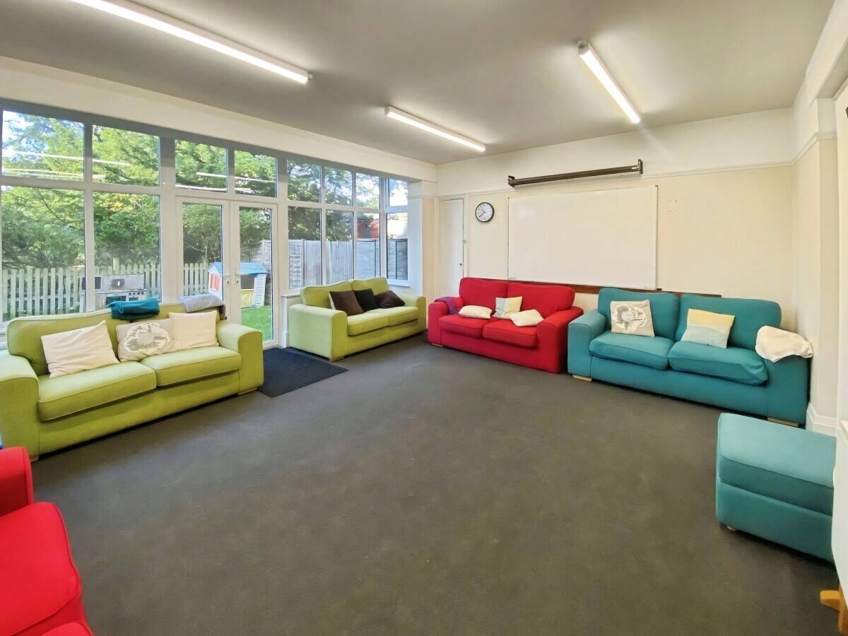 Second-floor offices with parking and shared facilities in Earley, Reading for lease Photo 10
