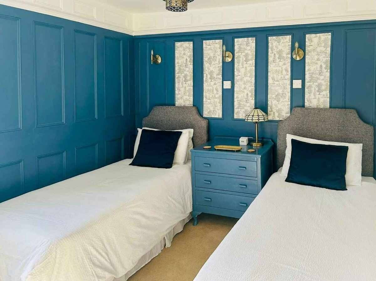 Eight-Bedroom Guest House Property for Sale in Tiverton, Devon with Development Potential Photo 10