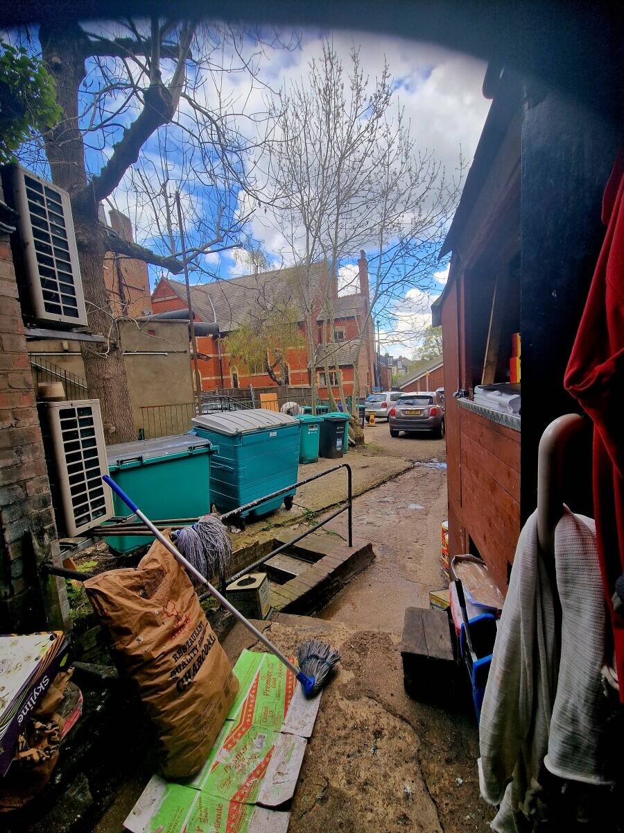 Takeaway for Sale in City of London with Late Licence and Low Rent Photo 10