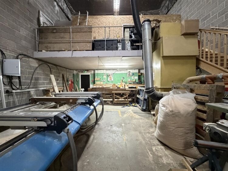 An industrial unit, currenting arranged as a joiners, of approximately 1,536 sq ft located within the printworks development which is currently underg Photo 10