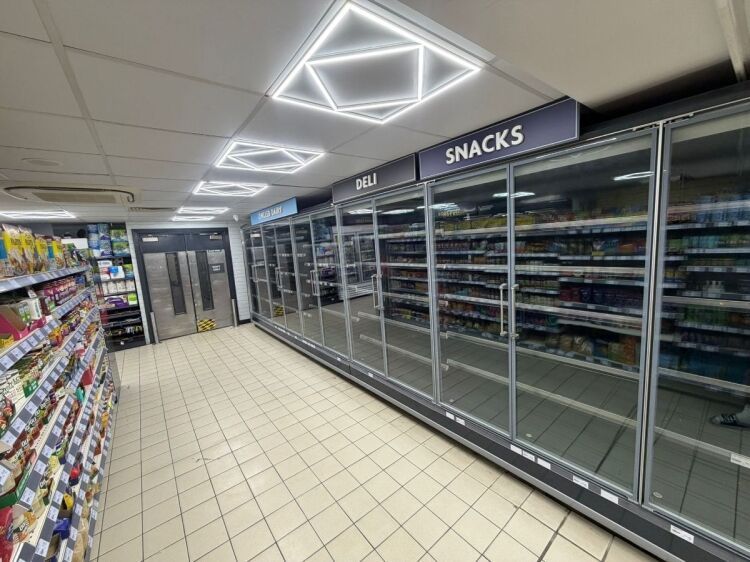 Refurbished Convenience Store for Sale in Poole, Dorset with 2500 sq.ft Retail Area Photo 10