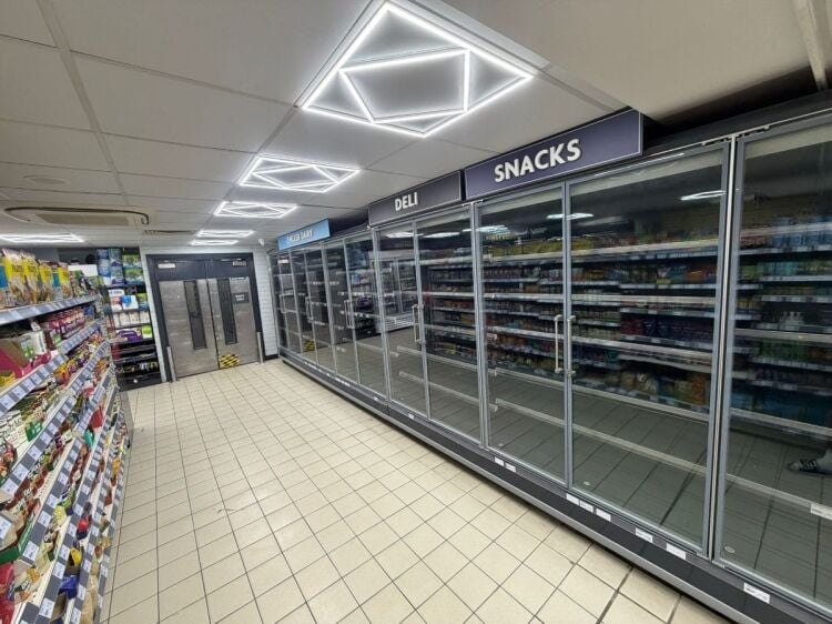 Refurbished Convenience Store for Sale in Poole, Dorset with 2500 sq.ft Retail Area Photo 10
