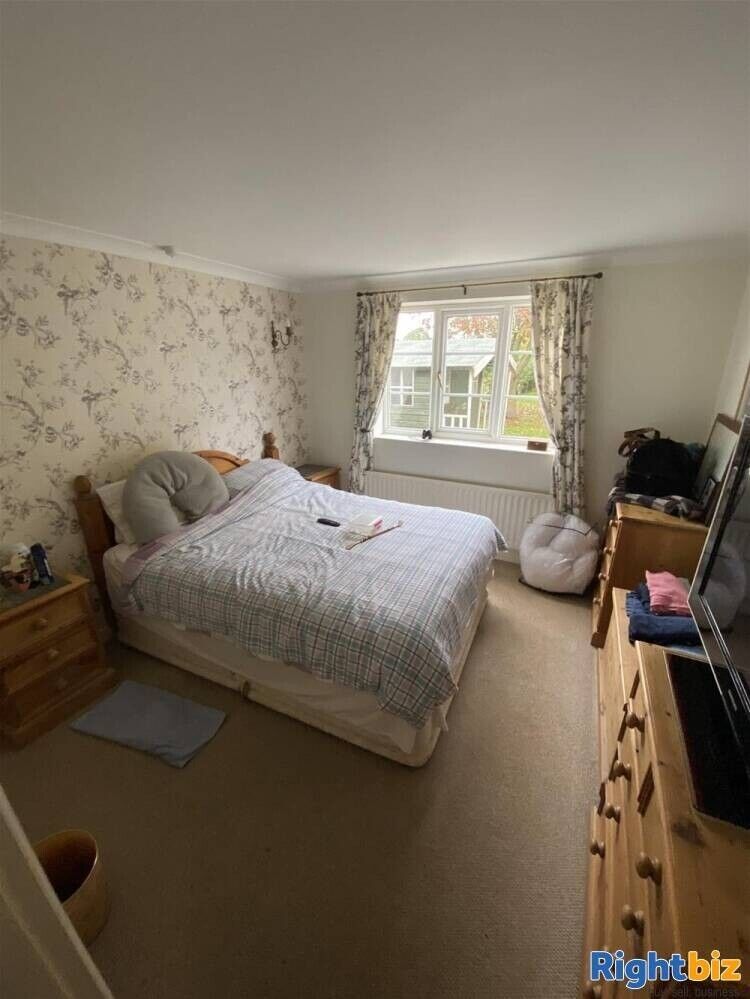 Unique Detached Bungalow with Kennel Facilities in Semi-Rural Staffordshire, PP for Two More Dwelli Photo 3