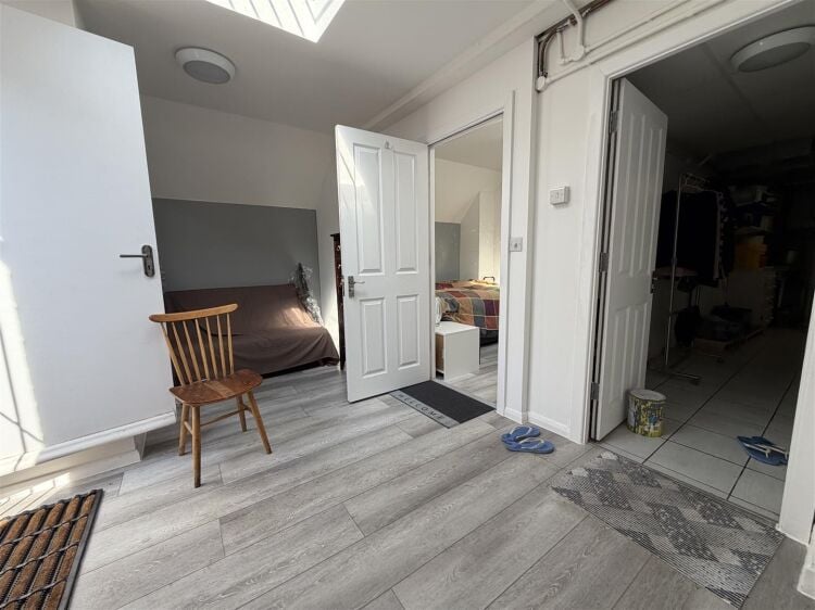 A fully fitted takeaway premises extending to approximately 876 sq ft. Photo 10
