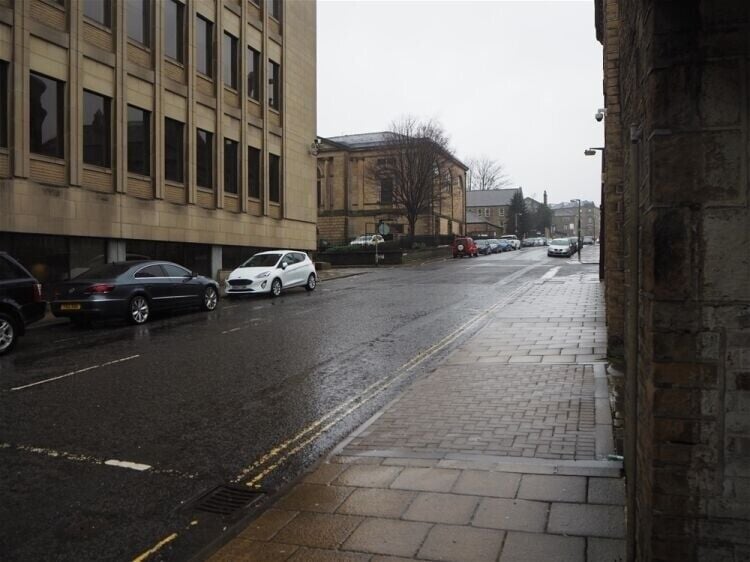 Prime Location Freehold Premises in Halifax, Perfect for Various Retail Opportunities Photo 10
