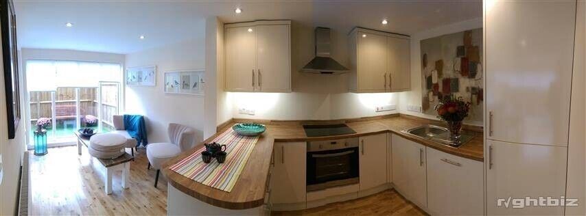 Group of Four High-Spec Investment Properties in Affluent Cirencester, Gloucestershire Photo 10