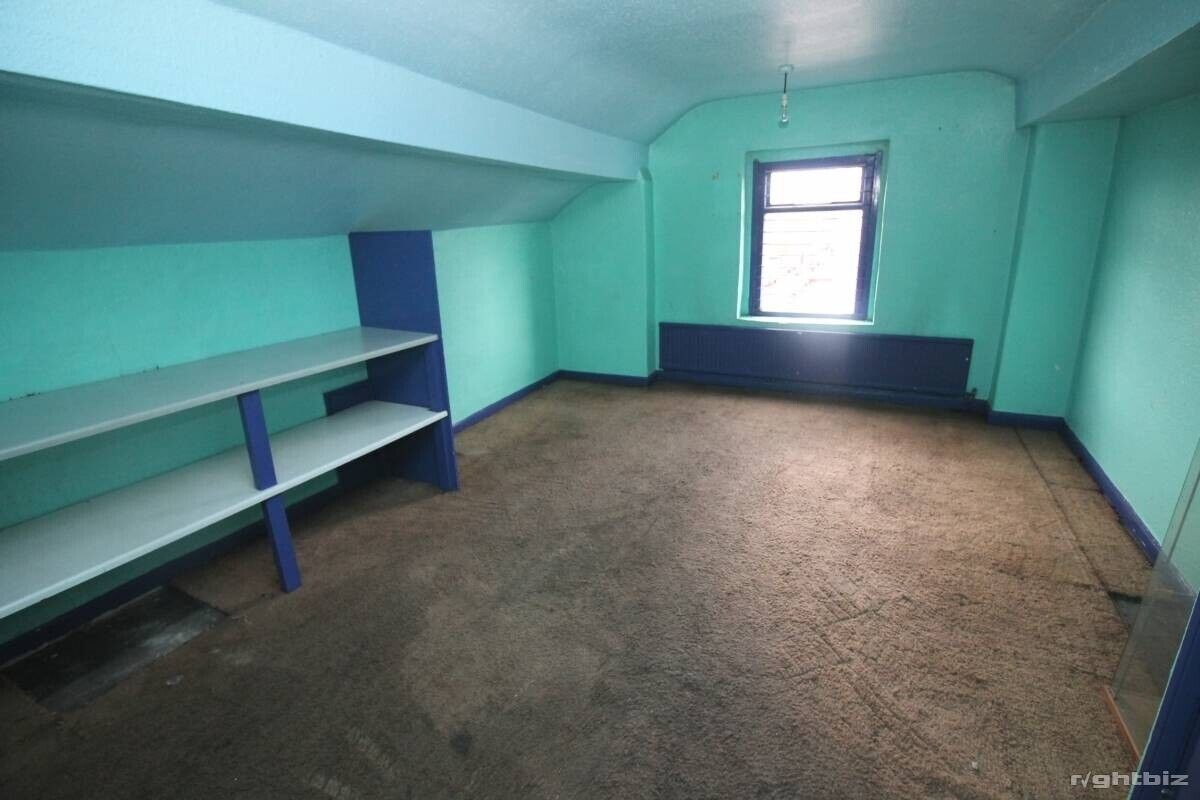 Spacious Four-Floor Commercial Property in Heart of Urmston Town Centre Photo 10
