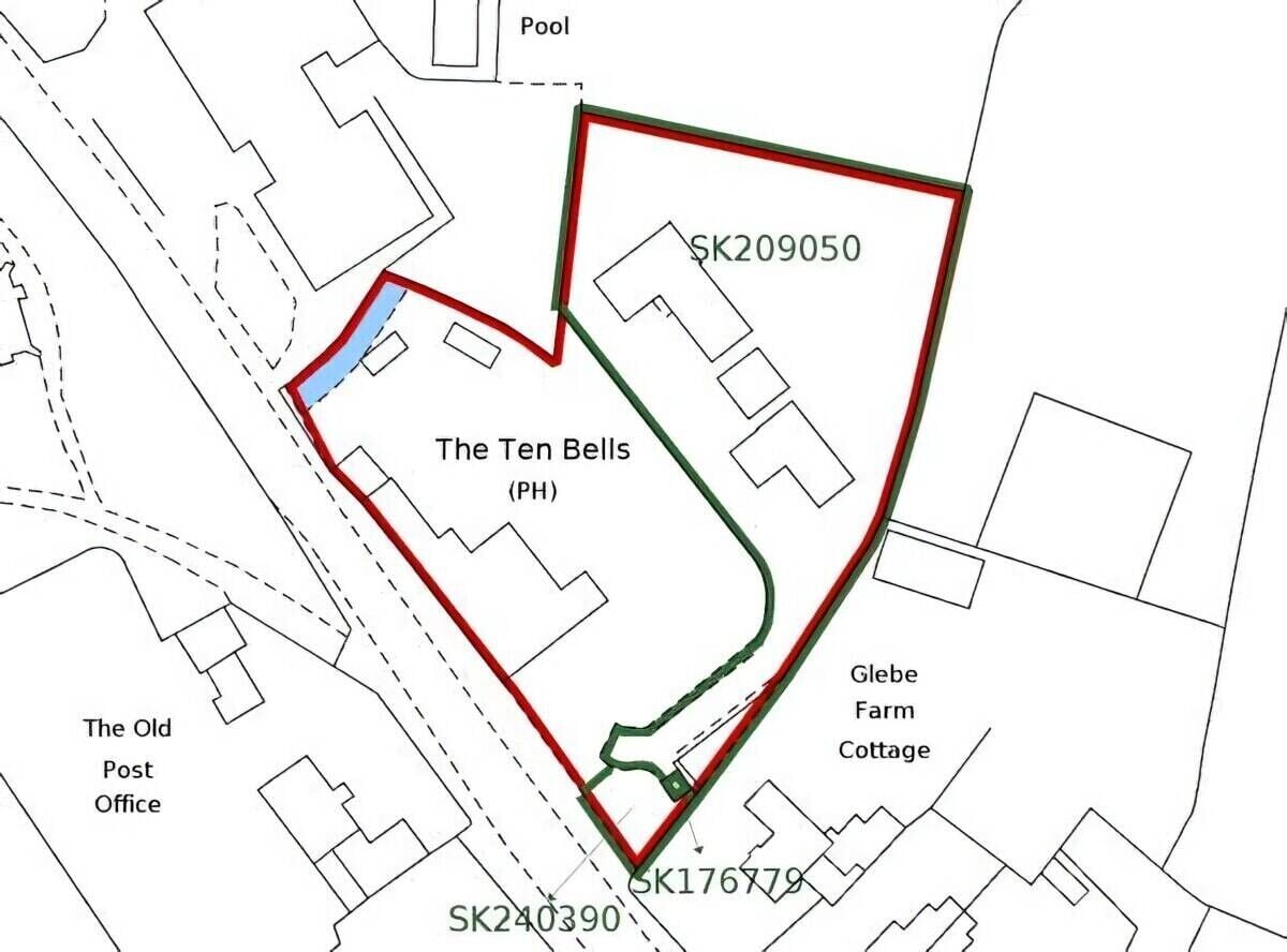 Spacious Former Suffolk Pub with Development Potential, Ideal for Various Uses Photo 11