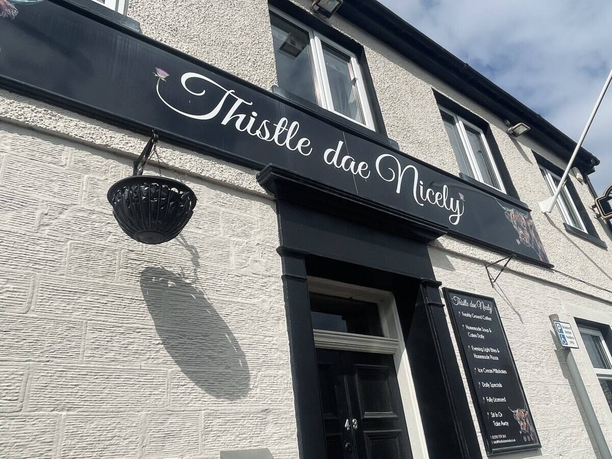 Former Fife Arms Hotel with Huge Potential - Restaurant, Bar, Letting Rooms and Owners' Accommodati Photo 11