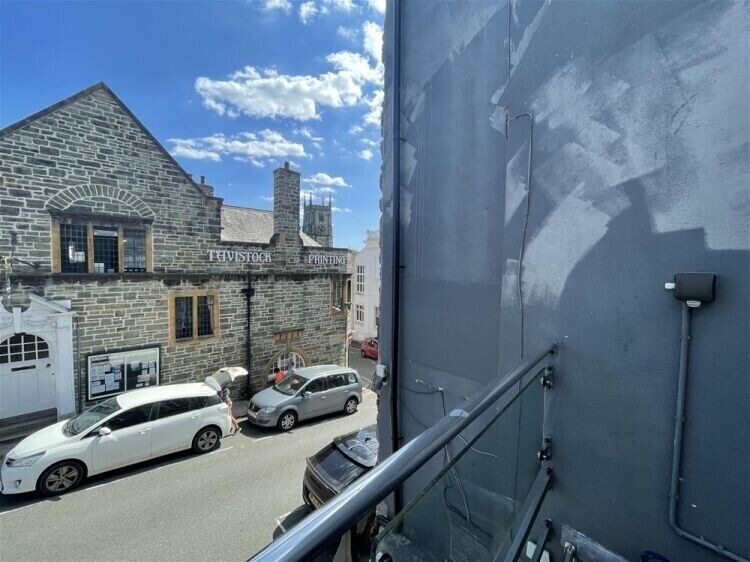 Former Commercial Tavistock Property, Approved for 3-Bedroom House Conversion, Up for Auction Photo 11