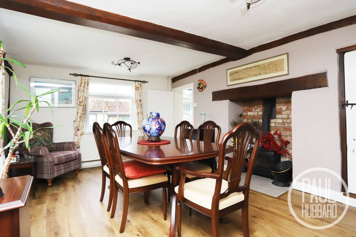 Profitable Award-Winning Cattery with Grade II Listed House and Annexe on a 1-Acre Norfolk Property Photo 11