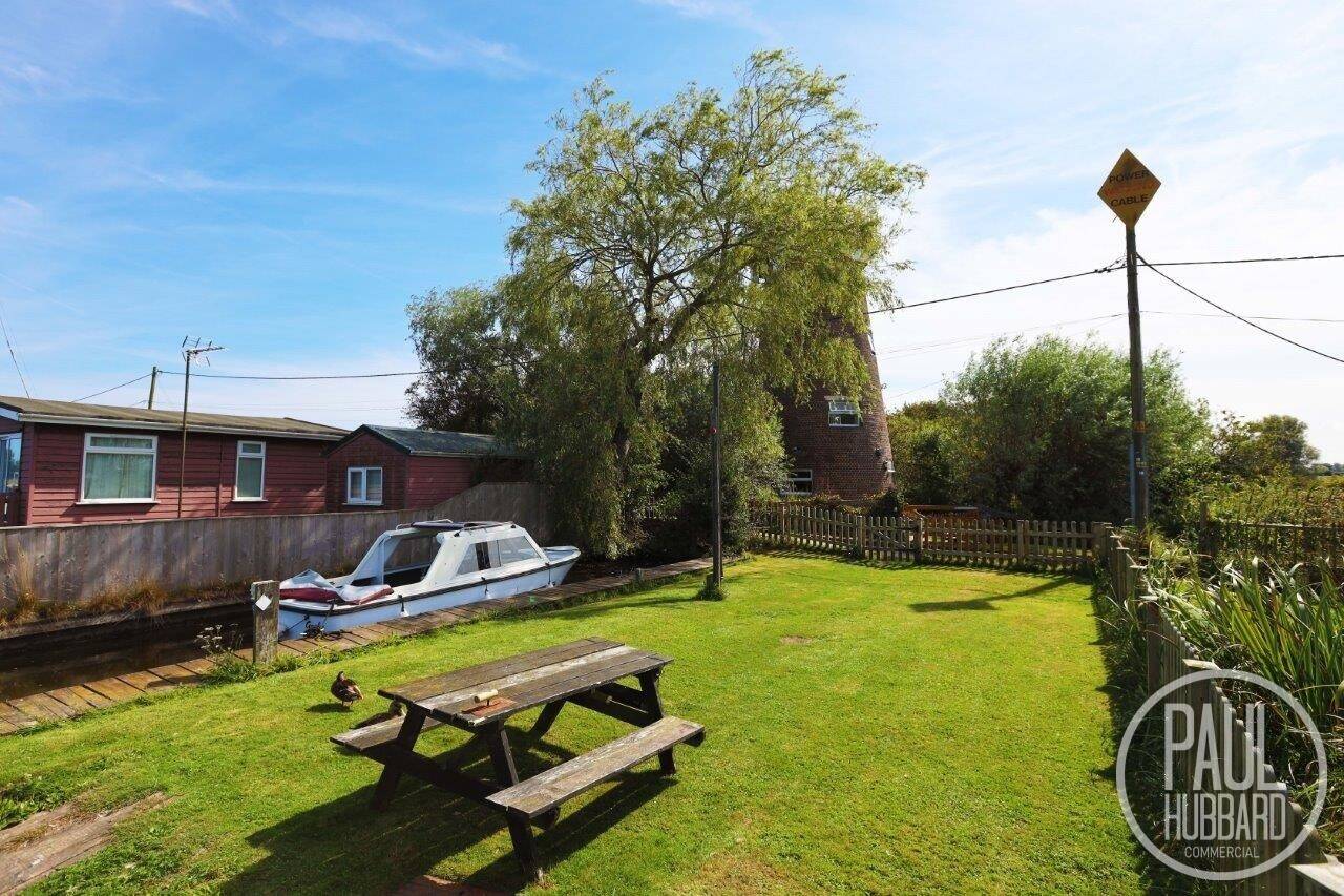 Historic Grade II listed Mill in Norfolk, Successful Holiday Let with Spectacular Views Photo 11