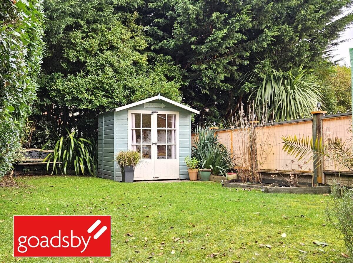 Sought-After Bournemouth Location Commercial Property Ideal for Home & Income Investment Photo 11