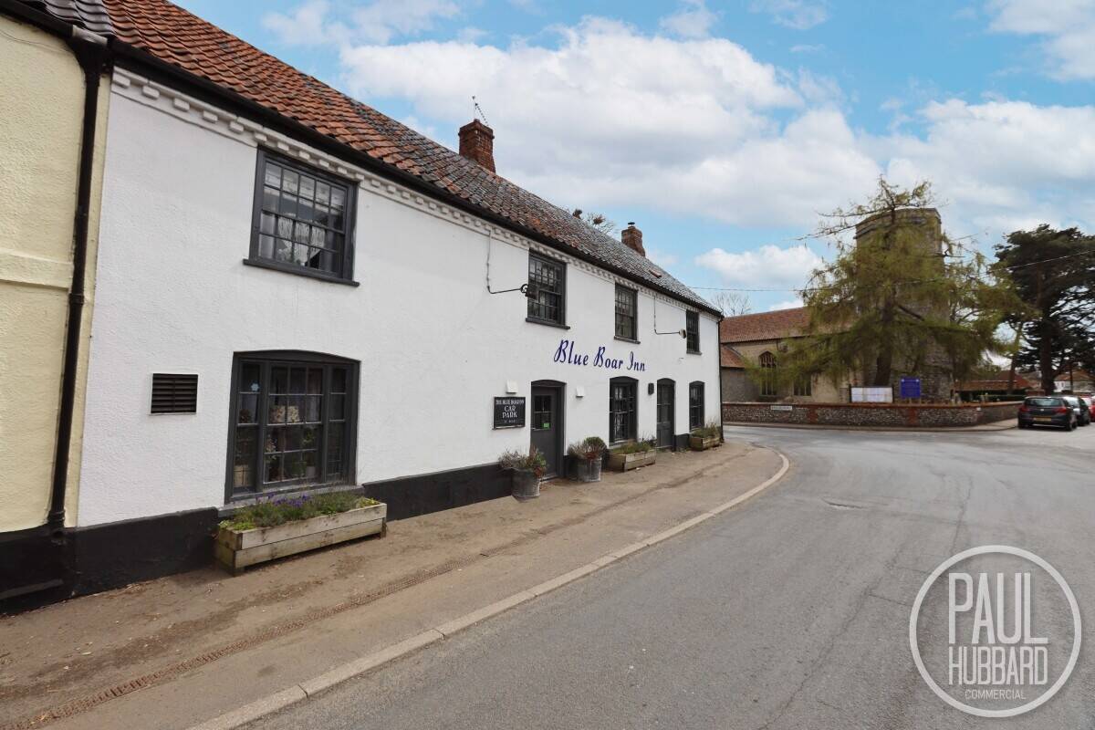 Charming Grade II Listed B&B in Norfolk with Separate Cottage and Expansion Potential Photo 11