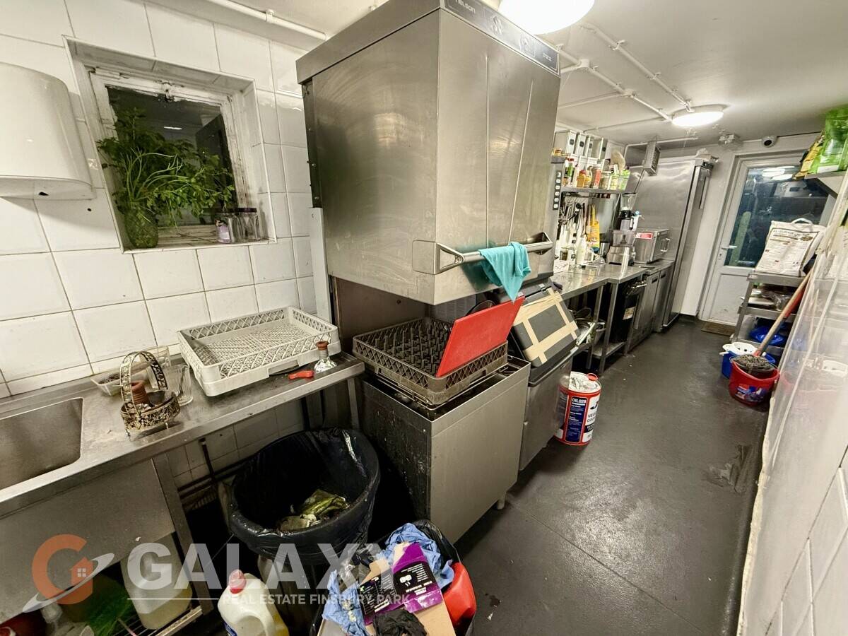 Shisha Lounge & Restaurant Venue | Former Pub | With Residential Uppers & Outdoor Seating Photo 11