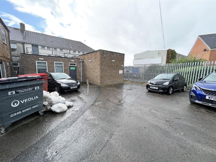 Bristol Office Building with Conversion Potential and Stunning Views for Sale Photo 11