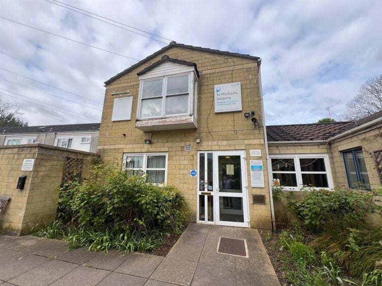 Prime Commercial Property in Bath, Ideal for Medical or Office Use Photo 11