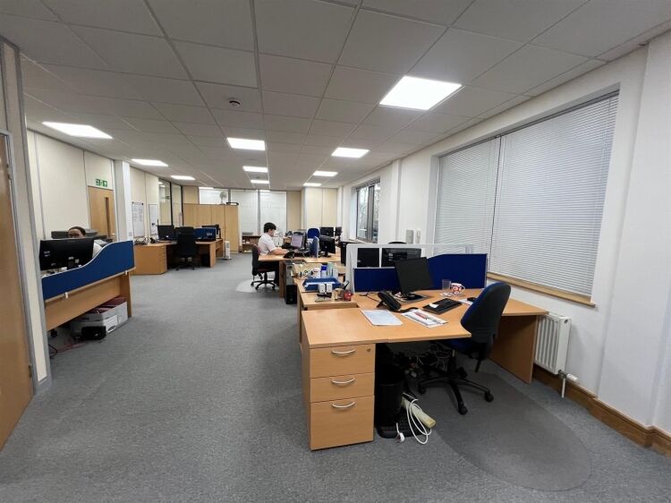 Modern Two-Storey Office Space for Rent in Portishead Somerset Photo 11