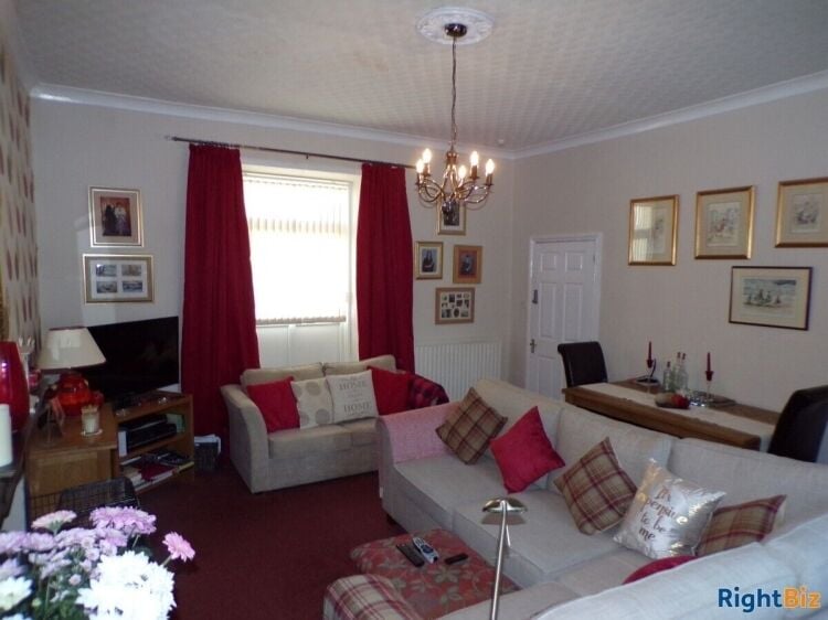 Prime Location 5-Bedroom Guesthouse for Sale in Gretna Green, Easy Access and Ample Parking Photo 10