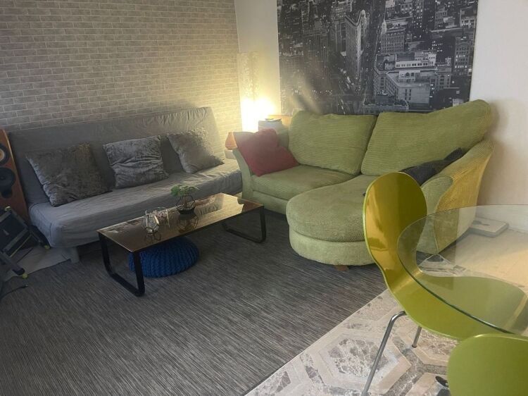 Beauty and Hair Salon for Sale in Rainham Kent with Uppers Available Photo 11