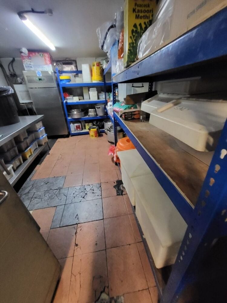 Indian Restaurant Business for Sale in North London Photo 11