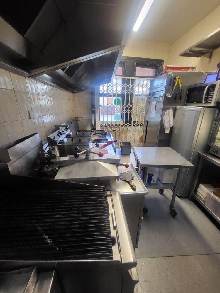 Hybrid Takeaway Business For Sale in East London with Strong Foot Traffic Photo 11