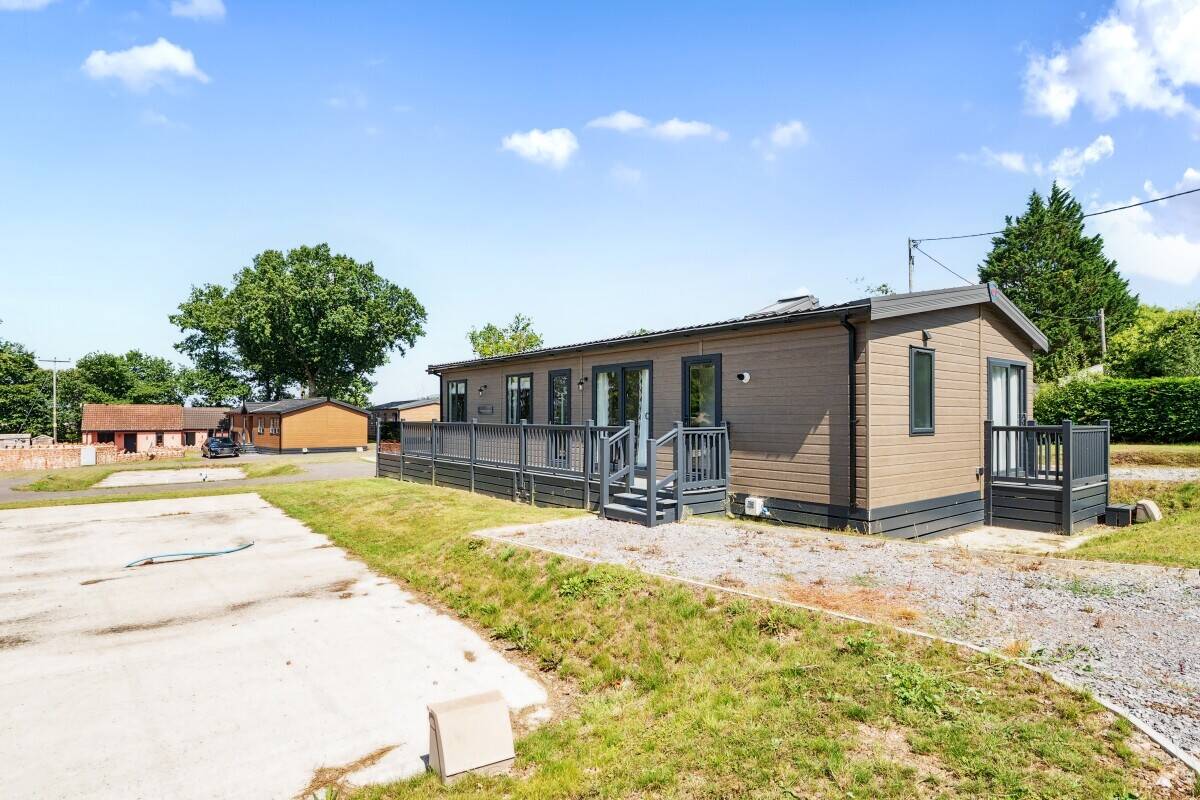 Scandinavian Style Lodges for Sale Near Minehead, Taunton and Williton in Somerset Photo 11
