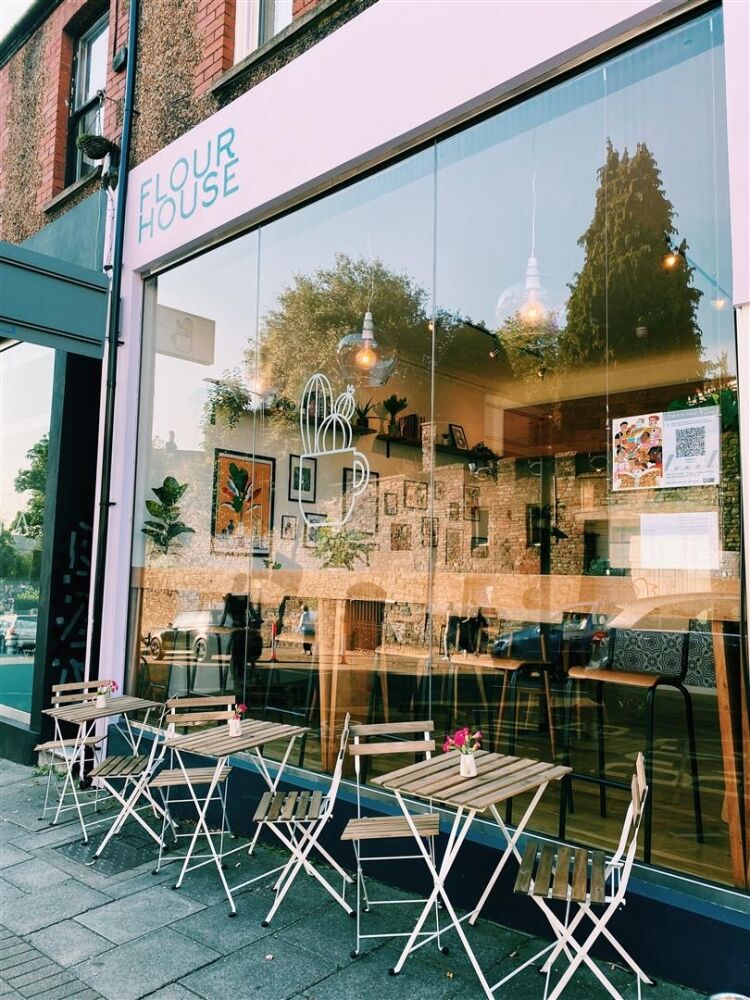 Café with customer seating and kitchen in Bristol, includes sublet basement yoga studio Photo 11
