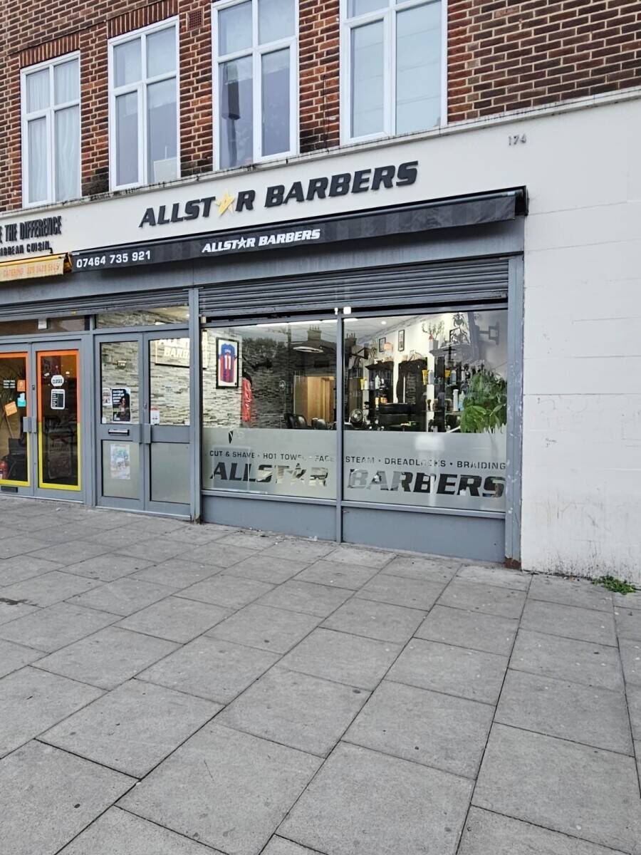 Barbershop, Beauty Room, and Food Shop for Sale in Mitcham London Photo 11