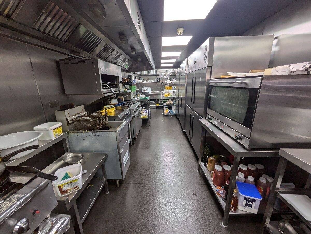 Two-storey restaurant for sale in prime location of Cardiff Town Photo 11