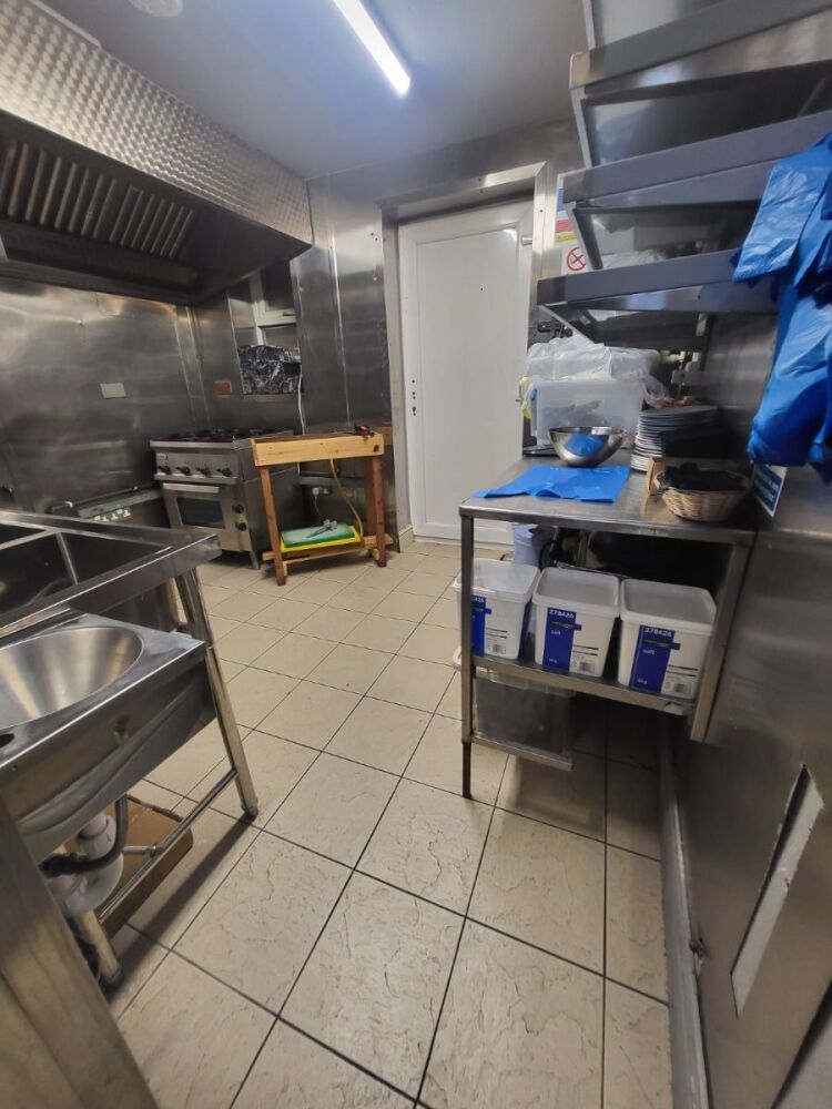 Bar, Café & Restaurant Lounge for Sale in North London with Retirement Sale Opportunity Photo 11