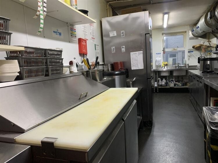 Ground floor restaurant café for sale in Bristol with basement storage and city centre access Photo 11