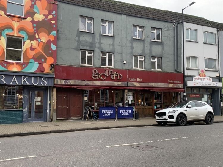 Fully fitted 2,300 sq ft restaurant lease available in Bristol with commercial kitchen and seating. Photo 11