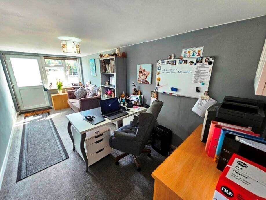 Luxury Cattery and Family Home Available in Colchester Essex Photo 11