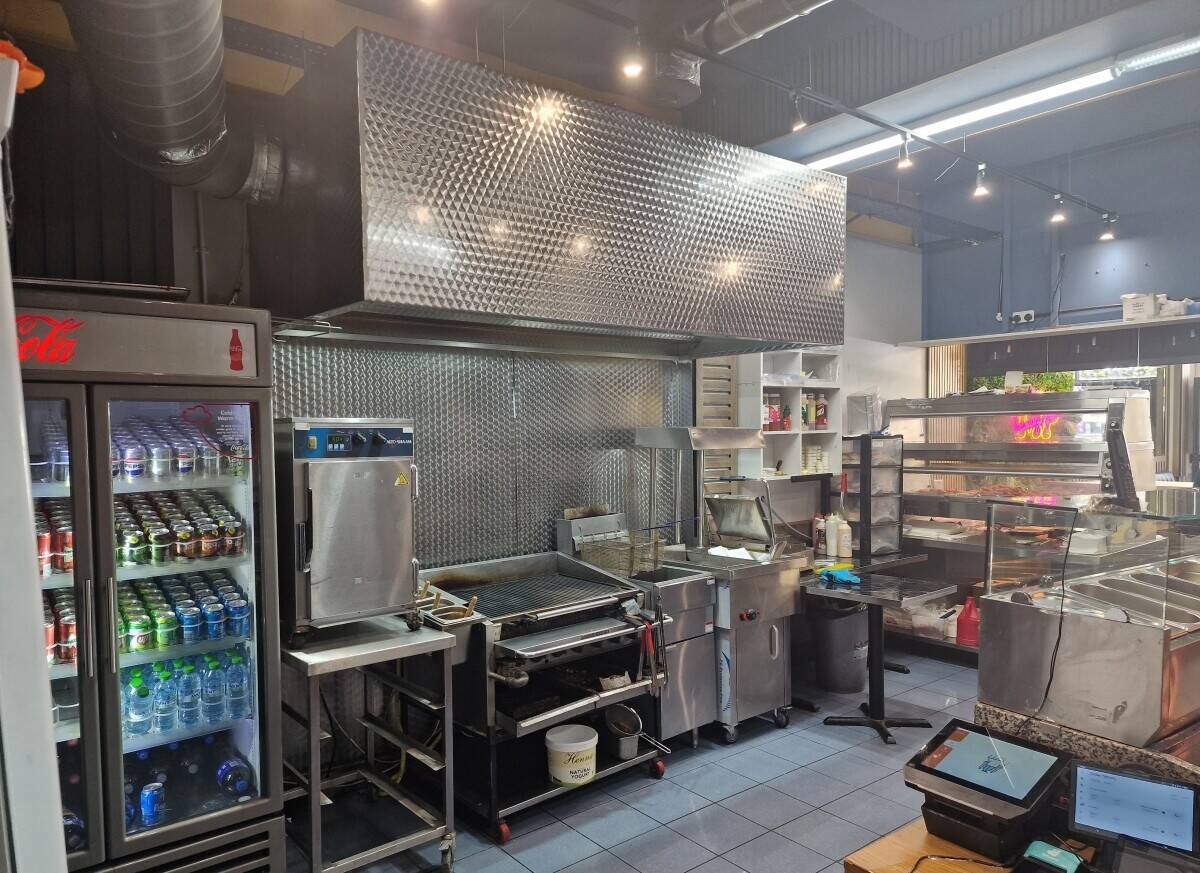 Takeaway Property for Sale on Kilburn High Road, City of London Photo 10