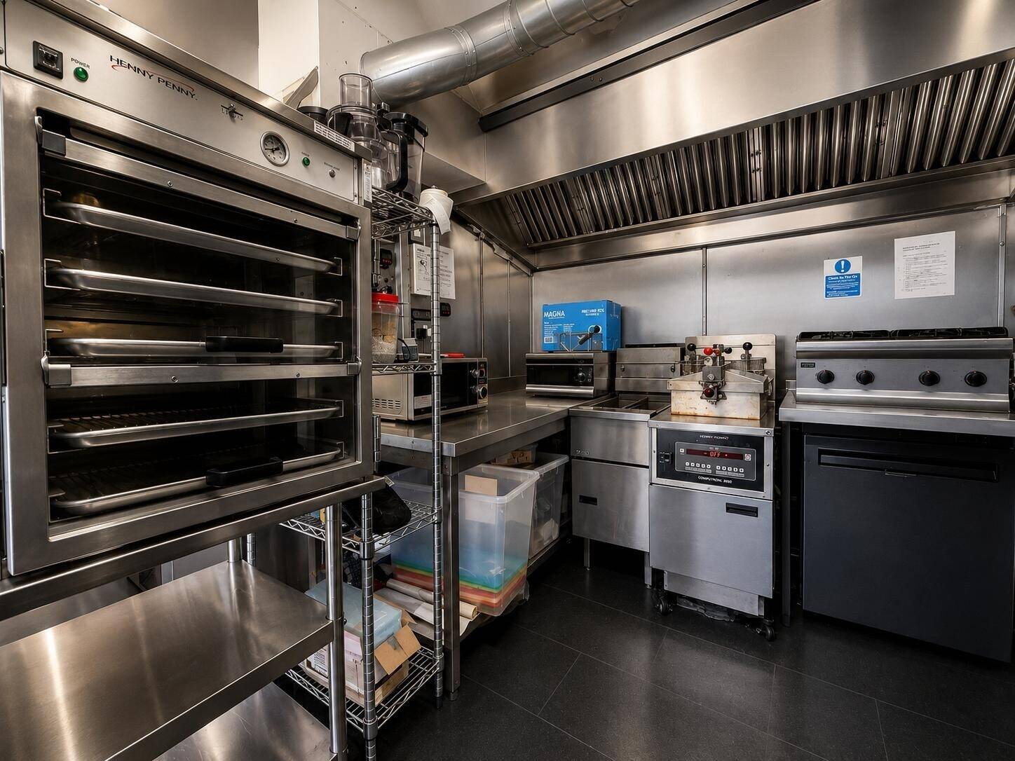 Fully Fitted Takeaway and Restaurant Available in Isleworth London Photo 11