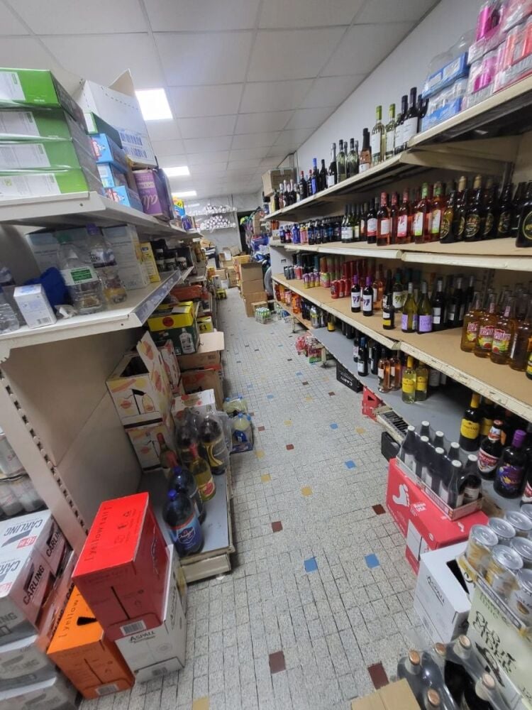 LONG ESTABLISHED CONVENIENCE STORE FOR SALE: OPERATING FOR 43 YEARS IN SOUTHEAST LONDON (REFERENCE CS0800) Photo 11