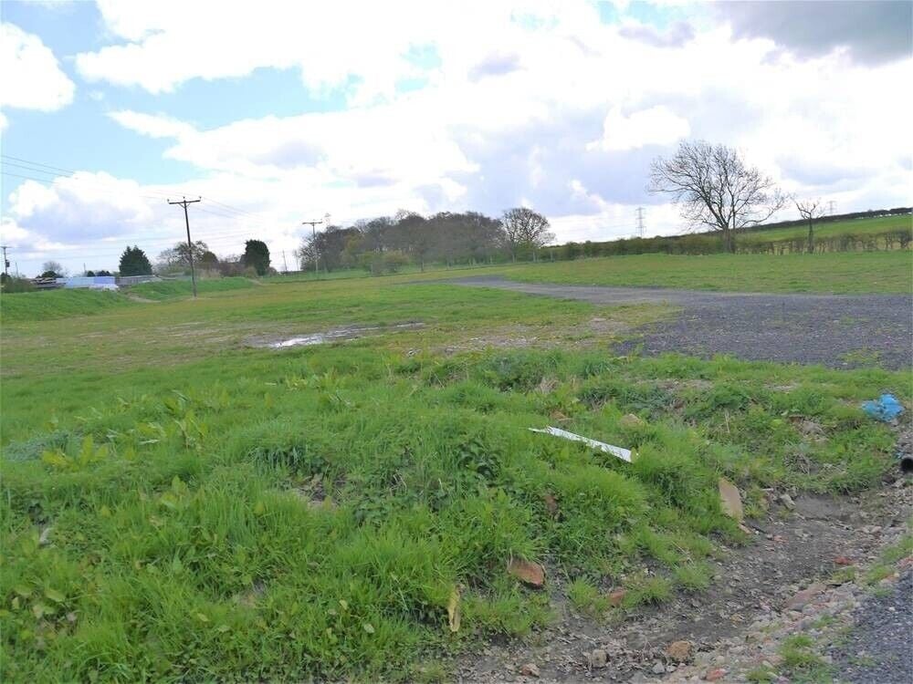 6.8 Acre Development Opportunity with Historical Public House in Durham Photo 11