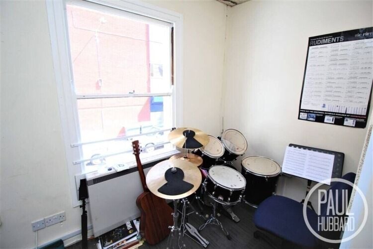 Spacious Two-Storey Commercial Property in Prime Lowestoft Centre Location for Sale Photo 11