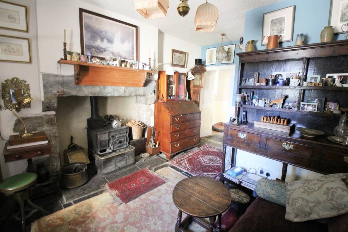 Stunning Period Property with Guest House and Catering Business in Speyside Heartland Photo 11