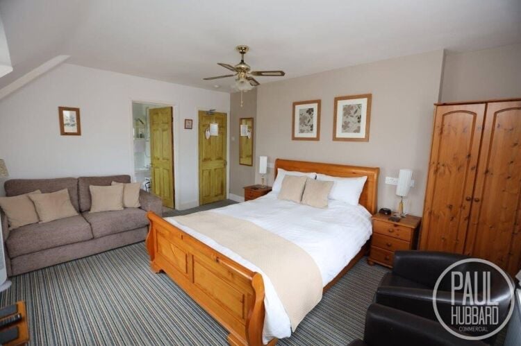Sea-view Victorian Guesthouse with 9 Bedrooms in North Norfolk Available for Purchase Photo 12