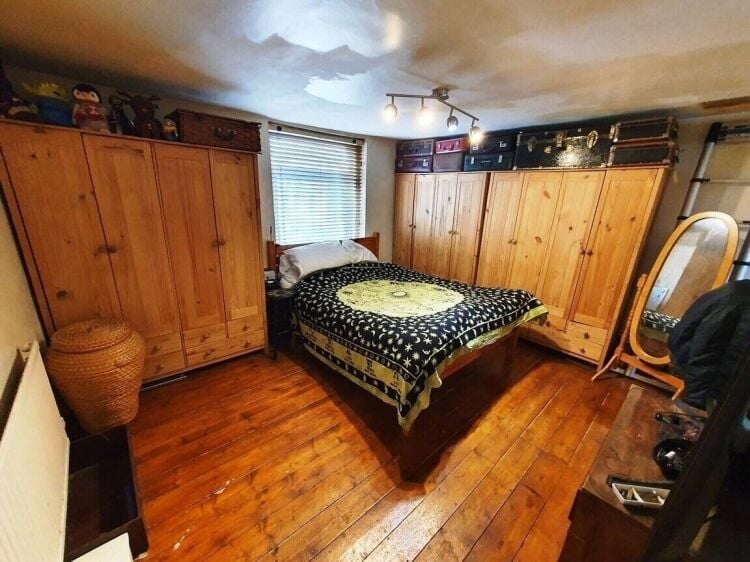 Large Freehold Retail Unit and Spacious Two-Bed Flat in Prime Kent Location Photo 12