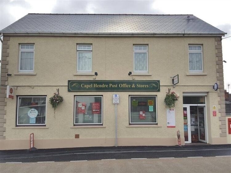 Freehold Village Post Office, Newsagent, and Licensed Convenience Store with Luxury Family Apartmen Photo 12