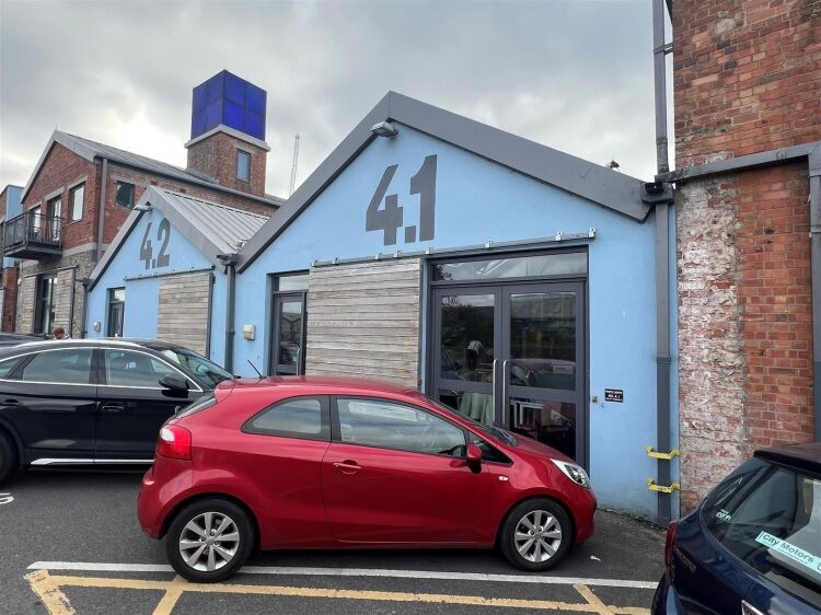 Upgraded Bristol Unit with Mezzanine in Creative Development Photo 12