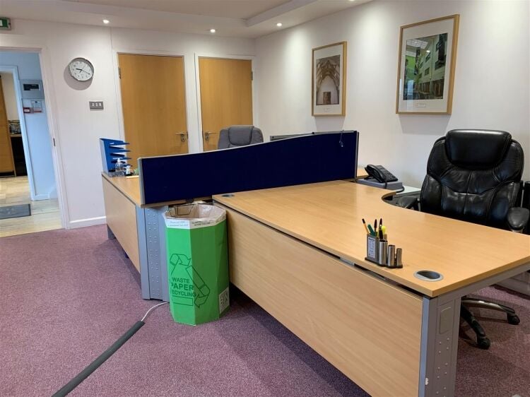 Spacious 3-Storey Office Space in Circuit 32 Trading Estate, Easton Road, Bristol Photo 12