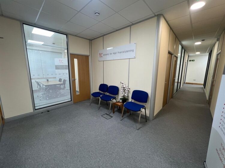 Modern Two-Storey Office Space for Rent in Portishead Somerset Photo 12