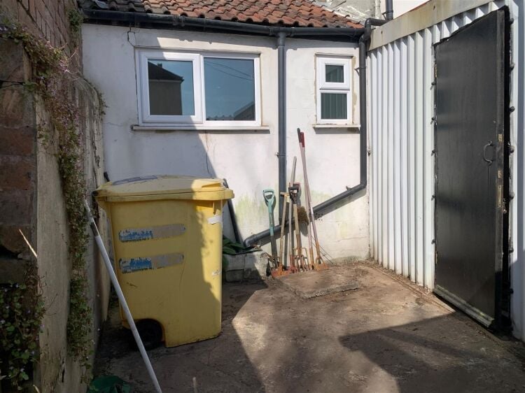 Prime 2-Storey Commercial Property on Gloucester Road, Bristol, Available for Sale Photo 12