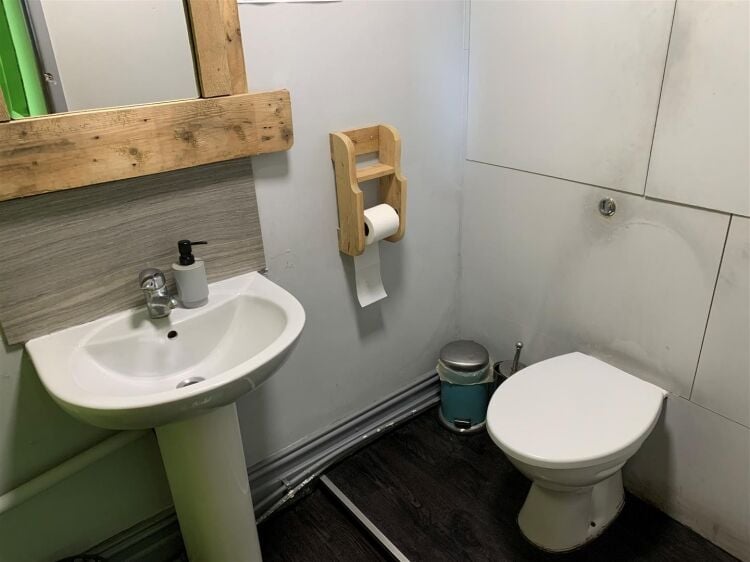 Well presented café comprising approximately 548 sq ft situated on gloucester road. the premises is available to let on an effectively new full repai Photo 12