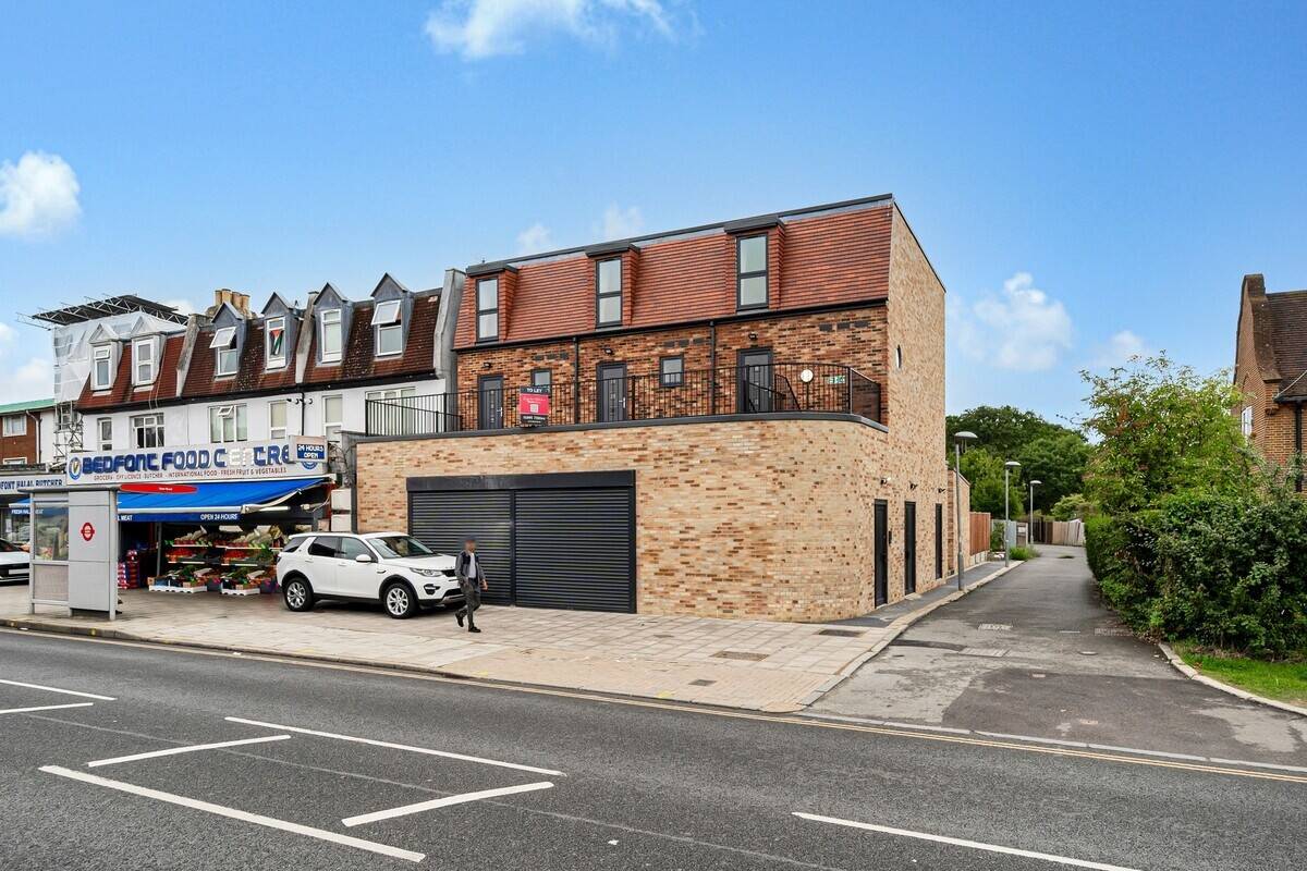 Two Class E Retail Units for Sale in Feltham London TW14 Photo 12