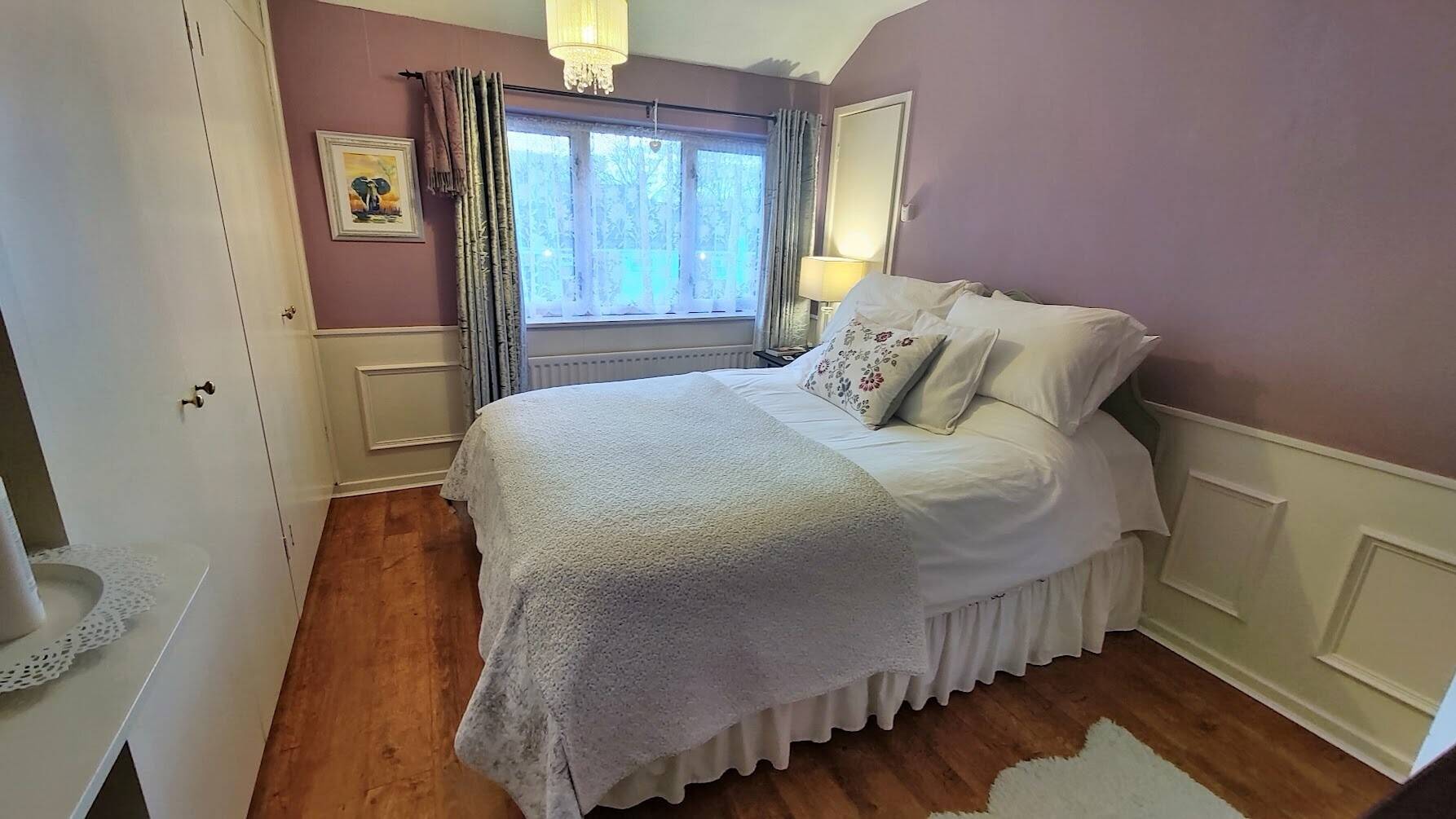 Cattery and Home for Sale in Tipton, West Midlands with Spacious Living Quarters Photo 12